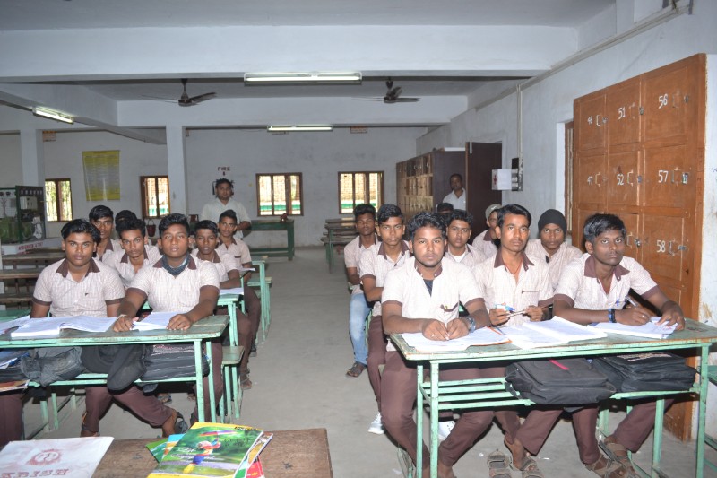 25.%20CLASS%20ROOM.jpg